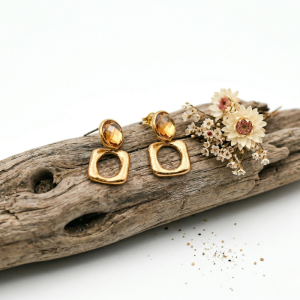 modern-geometric-crystal-gold-square-drop-earrings